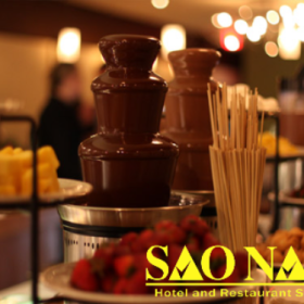 Tháp Phun Chocolate 4 tầng Tháp Phun Chocolate 4 tầng